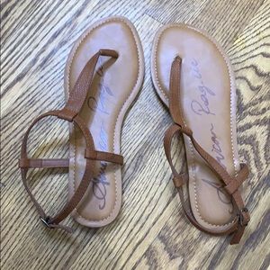 BROWN SNAKESKIN TEXTURE LEATHER STRAP SANDALS